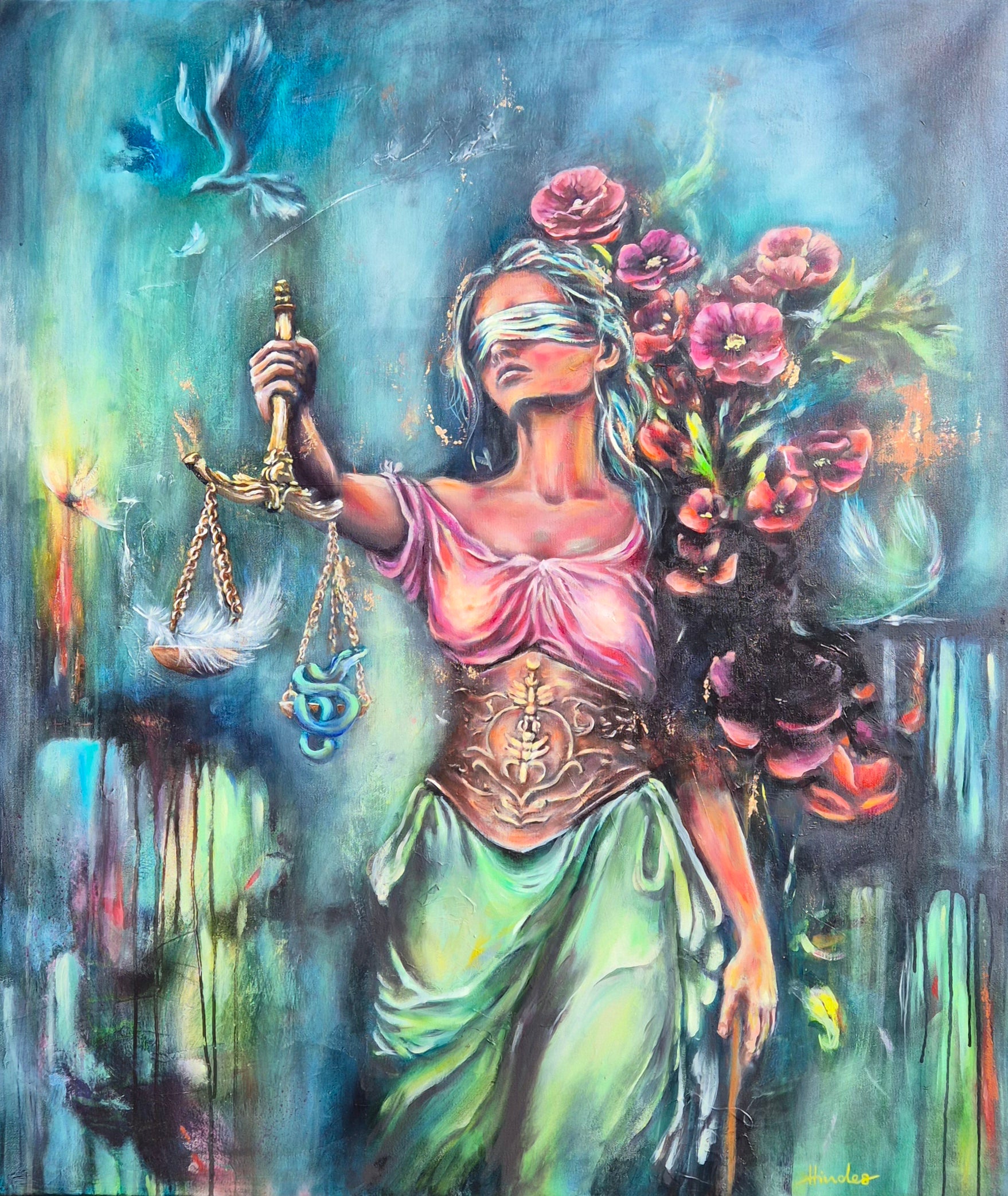 „Justitia“ — eine verbundene Frauenfigur hält eine goldene Waage; in der einen Schale eine Feder, in der anderen eine Schlange, umgeben von Mohnblüten.